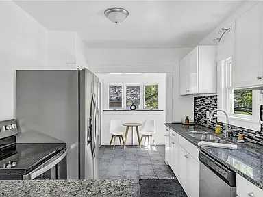 Bedford Ohio fix and flip renovated kitchen