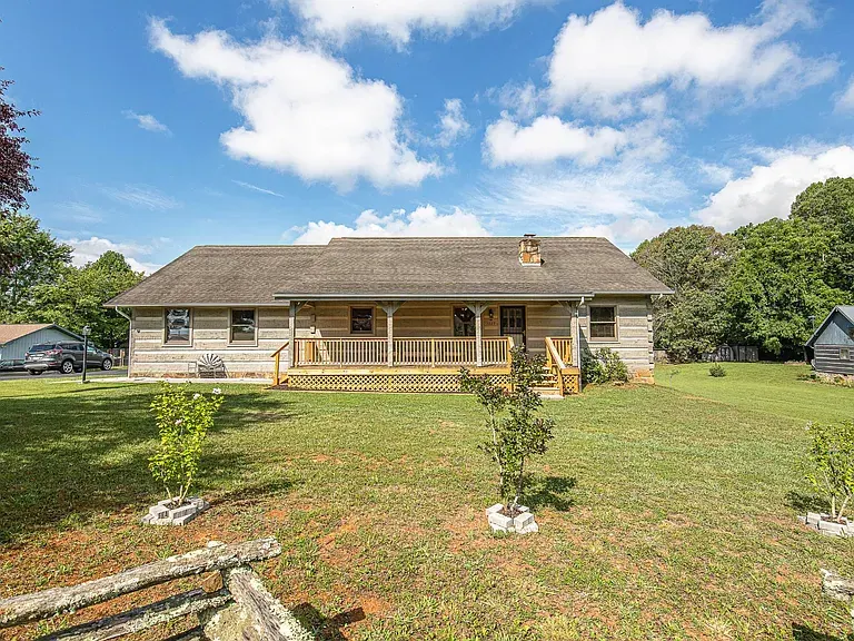 Rural short-term rental investment property in Kodak, Tennessee financed with a DSCR loan by Tidal Loans